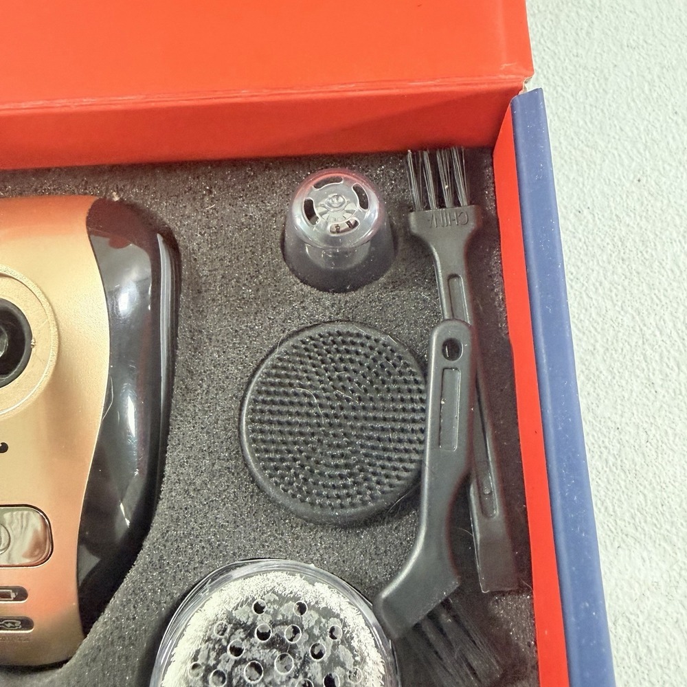 Freebird Flex Series Men's Shaving Kit Electric Rotary Shaver Trimmer - Picture 8 of 14